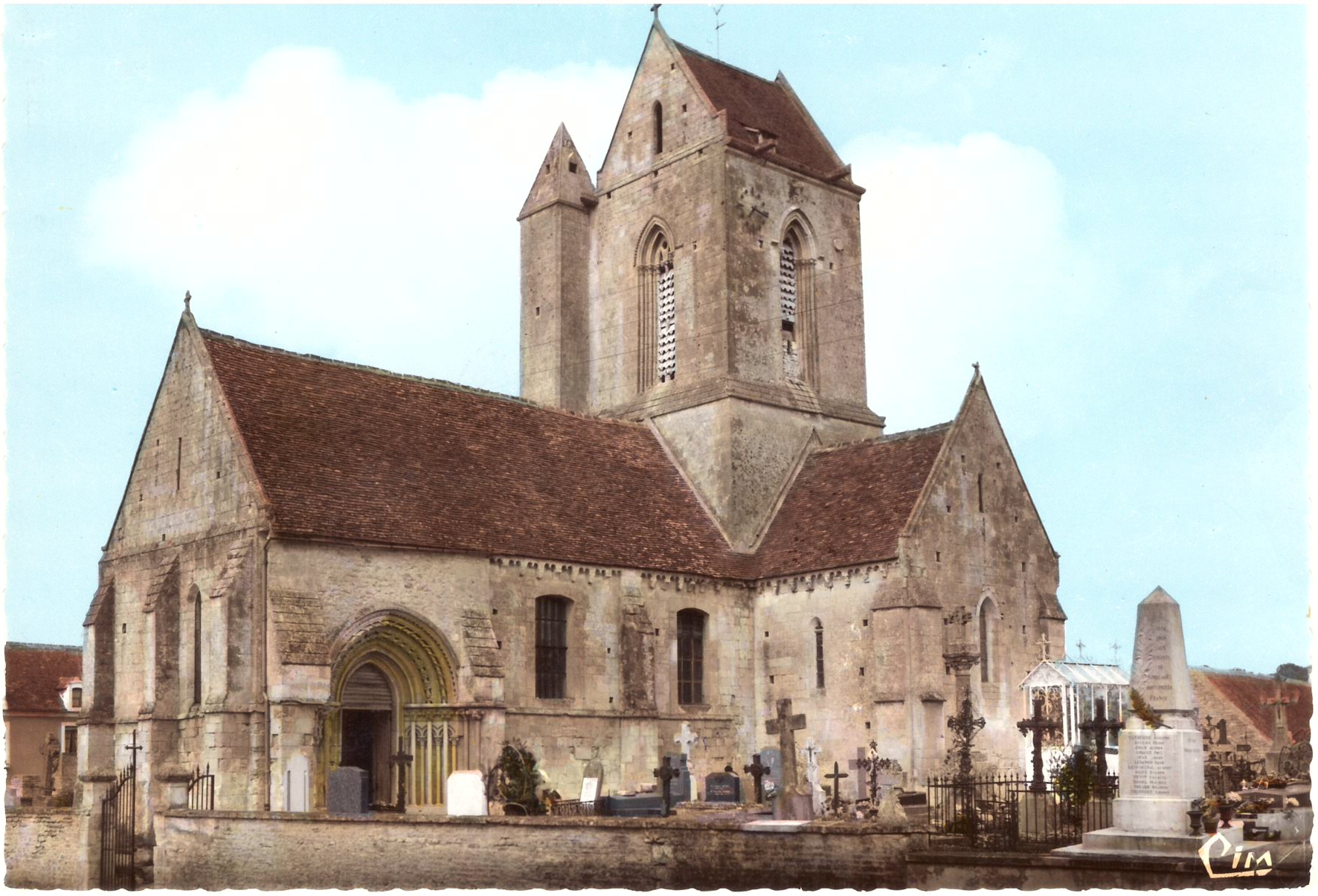 1968%20Eglise%20et%20Monument%20aux%20Morts